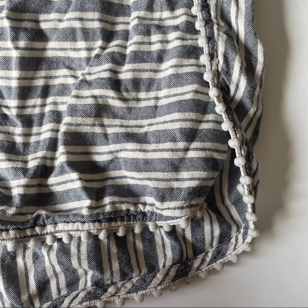 Madewell Oahu Cover-Up Shorts in Stripe - Picture 3 of 9